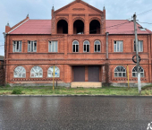 коттедж 1000 кв м ул Дербентская, 23